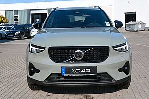 Volvo  B4 DKG Plus Dark*FSHZG*360°*ACC*