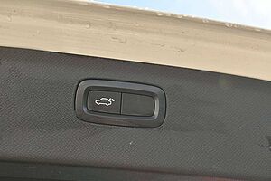 Volvo  Inscription AWD*PANO*STHZ*7Si*MIETKAUF