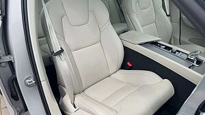 Volvo  B5 D Ultimate Bright AWD*AHK*STHZG*Massage*
