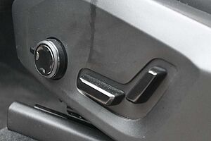 Volvo  Ultimate Bright AWD *HUD*AHK*B&W*MASS*PANO*