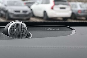 Volvo  Ultimate Bright AWD *HUD*AHK*B&W*MASS*PANO*