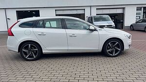 Volvo  Kombi Summum AWD*Mietkauf*GSD*TEMP*RFK*