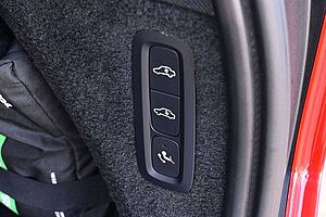 Volvo  B5D AWD R-Design*LED*PANO*STHZ*360*H&K*AHK