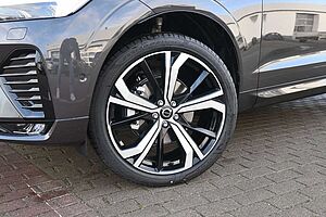Volvo  B5 AWD Plus Dark*H&K*FSHZG*360°*ACC
