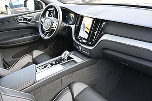 Volvo  B5 AWD Plus Dark*H&K*FSHZG*360°*ACC