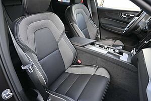 Volvo  B5 AWD Plus Dark*H&K*FSHZG*360°*ACC