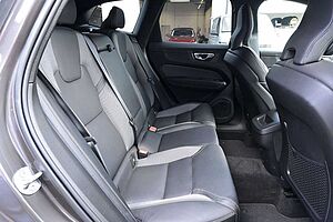 Volvo  B4 D Autom. 2WD R-Design*FSHZG*RFK*AHK