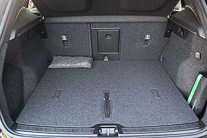Volvo  B4 DKG Ultra Black Edition*FSHZG*360°*ACC