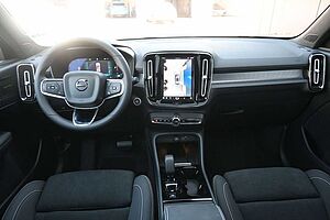 Volvo  B4 DKG Ultra Black Edition*FSHZG*360°*ACC