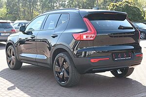 Volvo  B4 DKG Ultra Black Edition*FSHZG*360°*ACC