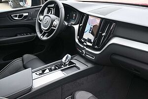 Volvo  B4 D AWD Plus Dark*H&K*STDHZG*360°*ACC