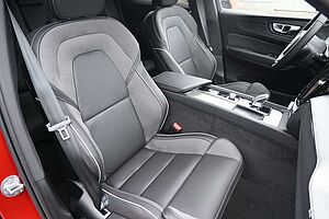 Volvo  B4 D AWD Plus Dark*H&K*STDHZG*360°*ACC