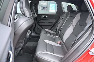 Volvo  B4 D AWD Plus Dark*H&K*STDHZG*360°*ACC