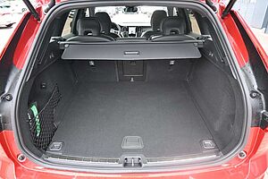 Volvo  B4 D AWD Plus Dark*H&K*STDHZG*360°*ACC