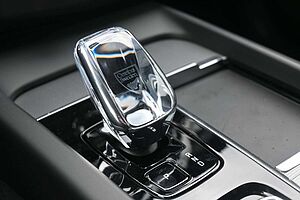 Volvo  B4 D AWD Plus Dark*H&K*STDHZG*360°*ACC