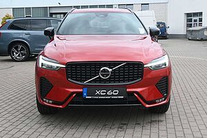 Volvo  B4 D AWD Plus Dark*H&K*STDHZG*360°*ACC