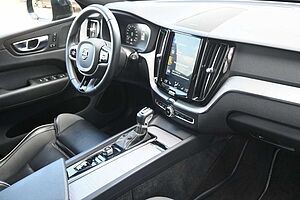 Volvo  T4 Autom. R-Design*STDHZG*H&K*BLIS*AHK