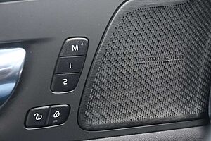 Volvo  T4 Autom. R-Design*STDHZG*H&K*BLIS*AHK