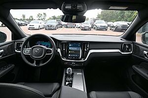 Volvo  B4D Plus Dark*LED*PANO*CAM*STHZ*H&K*AHK