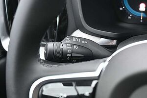 Volvo  B4D Plus Dark*LED*PANO*CAM*STHZ*H&K*AHK