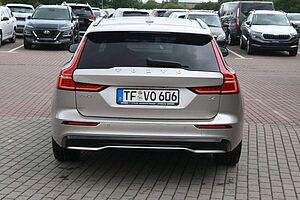 Volvo  B4D Plus Dark*LED*PANO*CAM*STHZ*H&K*AHK