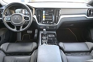Volvo  T6 Recharge AWD R-Design*RFK*FSHZG*BLIS