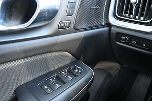 Volvo  T6 Recharge AWD R-Design*RFK*FSHZG*BLIS