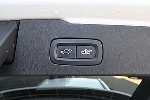 Volvo  T6 Recharge AWD R-Design*RFK*FSHZG*BLIS