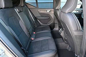 Volvo  B4 DKG Plus Dark*FSHZG*360°*ACC*Allwetter