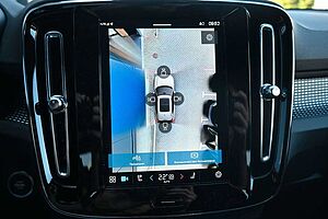 Volvo  B4 DKG Plus Dark*FSHZG*360°*ACC*AHK