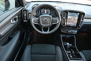 Volvo  B4 DKG Plus Dark*FSHZG*360°*ACC*Allwetter*
