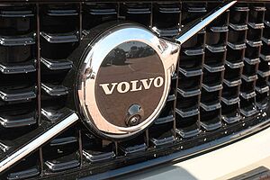 Volvo  B4 DKG Plus Dark*FSHZG*360°*ACC*Allwetter*