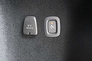 Volvo  B4 B DSG Plus Dark*STHZG*360°*PANO*ACC*AHK
