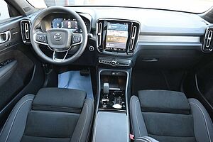 Volvo  B4 DSG Ultra Dark*PANO*RFK*ACC