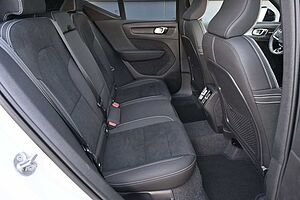 Volvo  B4 DSG Ultra Dark*FSHZG*360°*ACC*AHK