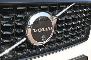 Volvo  B4 DSG Ultra Dark*FSHZG*360°*ACC*AHK