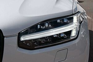 Volvo  Ultimate Dark B5*PANO*B&W*LUFT*STHZ*22*
