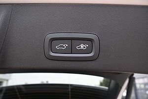 Volvo  Plus Dark *ACC*BLIS*H&K*FSHZG*AHK*