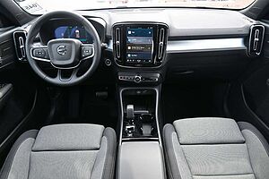 Volvo  Plus Dark *ACC*BLIS*H&K*FSHZG*AHK*