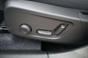 Volvo  Plus Dark *ACC*BLIS*H&K*FSHZG*AHK*