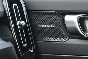 Volvo  Plus Dark *ACC*BLIS*H&K*FSHZG*AHK*
