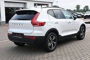 Volvo  Plus Dark *ACC*BLIS*H&K*FSHZG*AHK*