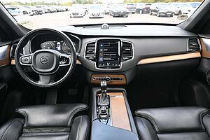 Volvo  D5 Inscription AWD *B&W*LUFT*PANO*MASS*AHK*