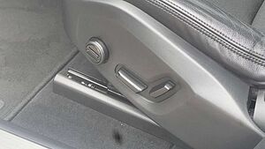 Volvo  T8 AWD *LUFT*STHZG*AHK*4x Sitzhzg*22Zoll*