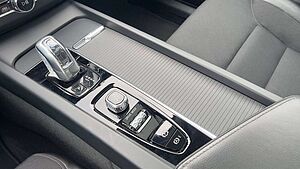 Volvo  T8 AWD *LUFT*STHZG*AHK*4x Sitzhzg*22Zoll*