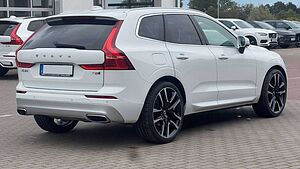 Volvo  T8 AWD *LUFT*STHZG*AHK*4x Sitzhzg*22Zoll*