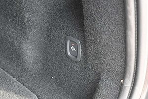 Volvo  B4B Plus Dark*LED*STHZ*H&K*PANO