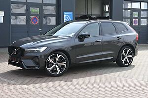 Volvo  B4D AWD Ultimate Dark*LED*LUFT*360*STHZ*H&K