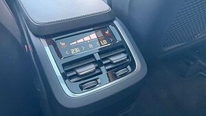 Volvo  B5 D AWD Ultimate Dark*B&W*HuD*LUFT*360*ACC