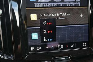 Volvo  B4D AWD Ultimate Dark*LUFT*HUD*B&W*AHK*360°